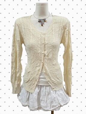 Sorridere Japanese brand cream knit cardigan with long sleeve and  decorative